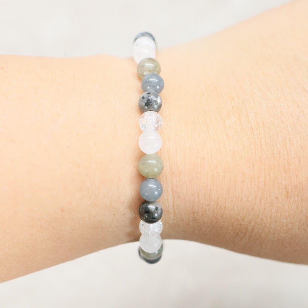 REYKJAVIK FROST | Natuursteen armband mix | 6mm | Relaxed Fit