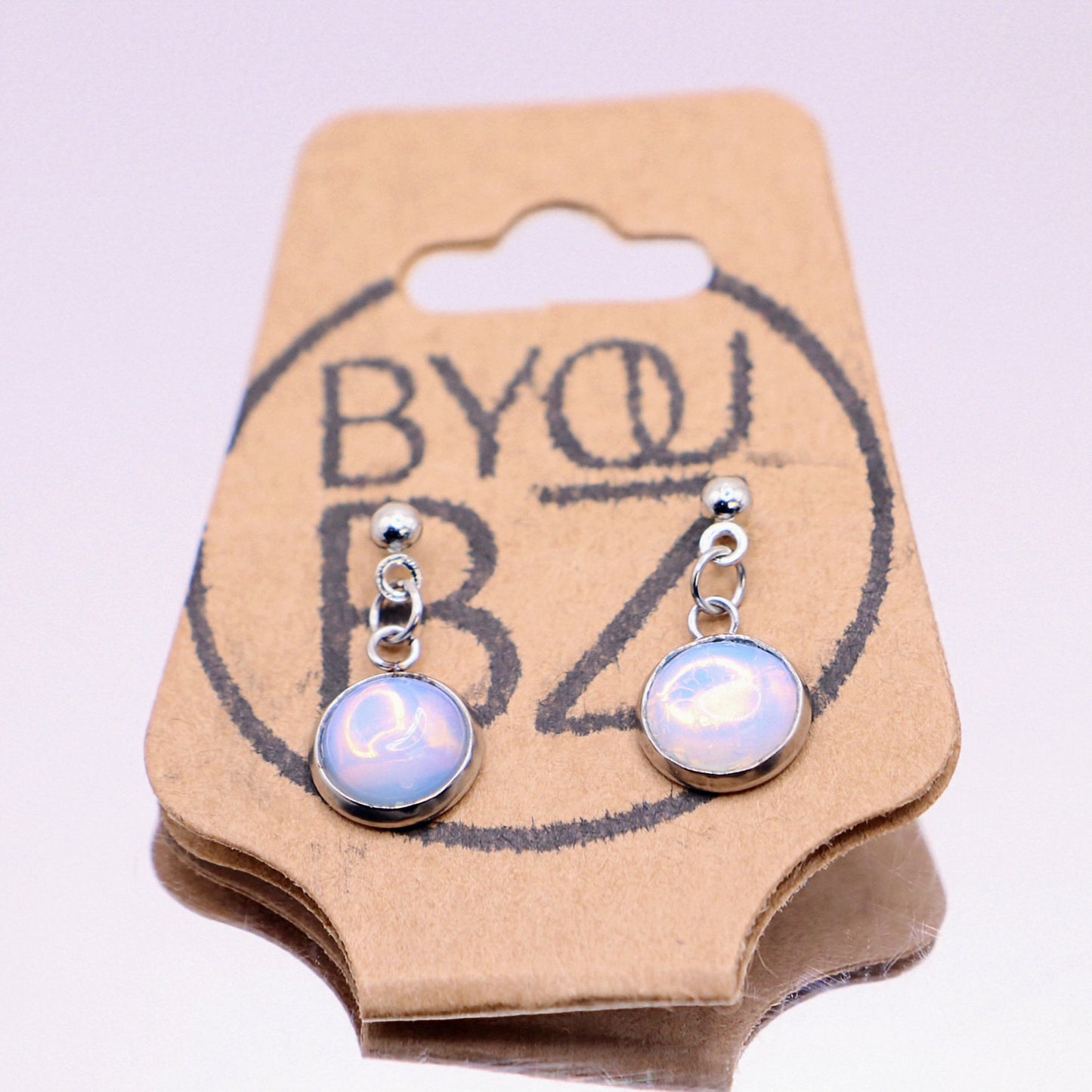 MOON GLOW | Oorbellen | wit | opaliet | rvs
