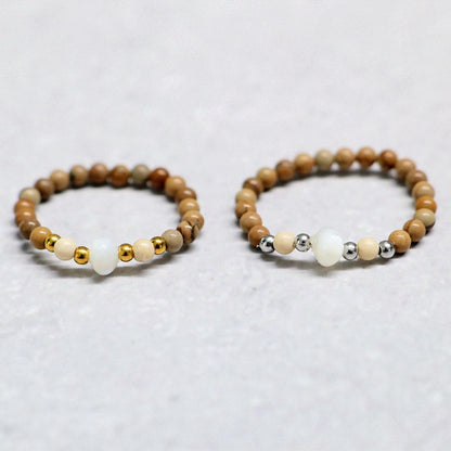 SHELLIGHT BROWN | Howliet & schelp ring | Goudkleurig | One size