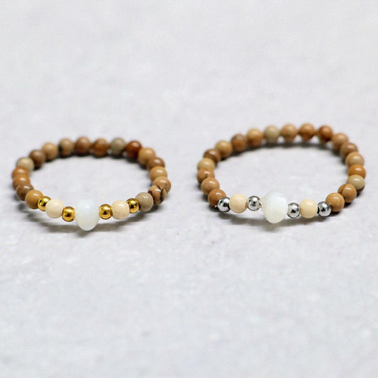 SHELLIGHT BROWN | Howliet & schelp ring | Goudkleurig | One size