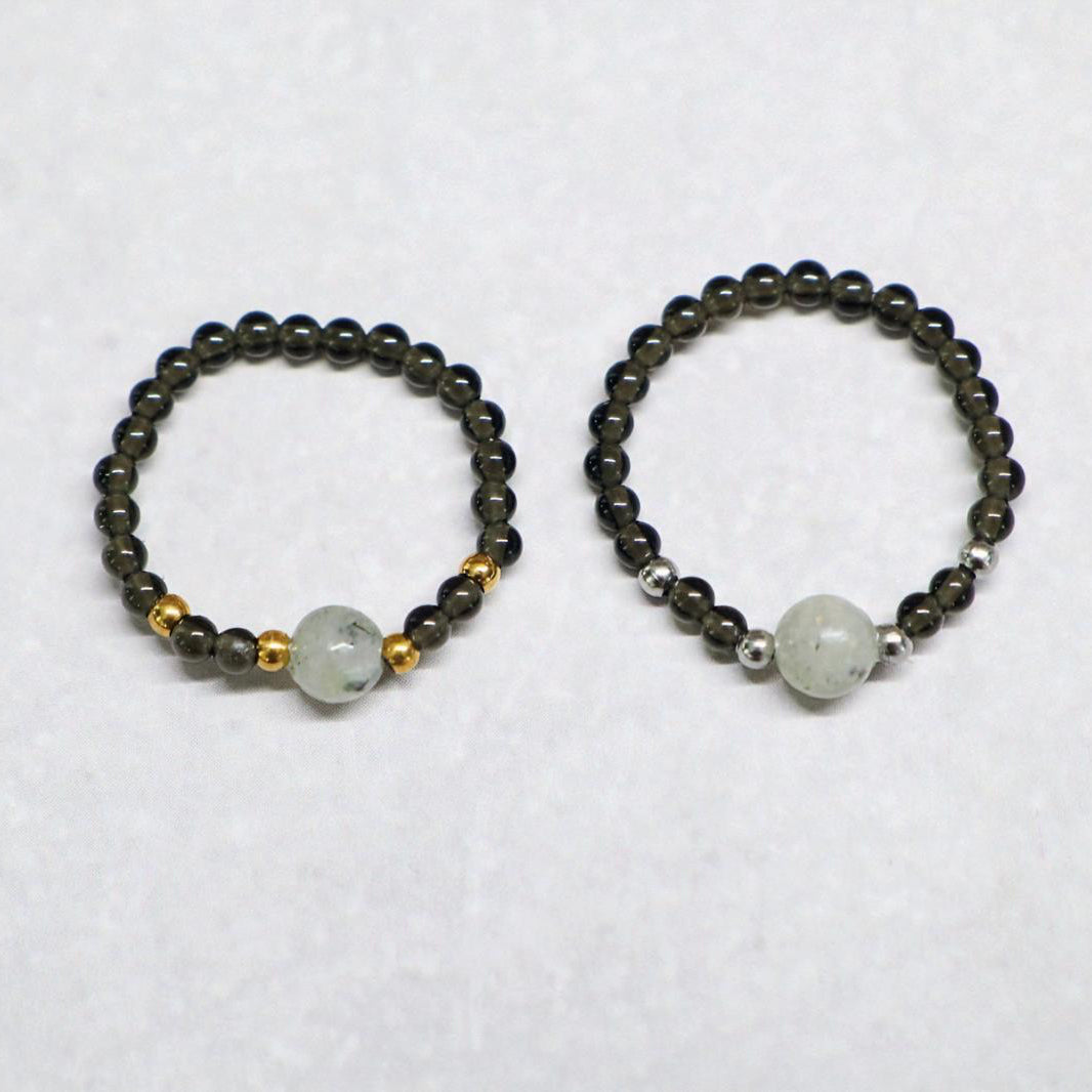 MINERAL BLACK | Kwarts & labradoriet ring | Goudkleurig | One size