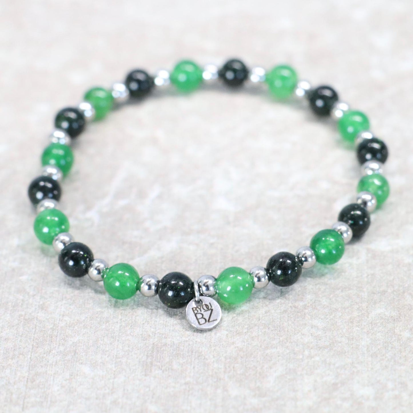 EMERALD HOI AN | Groene chalcedoon & groen zandsteen armband | 6mm | Normal Fit