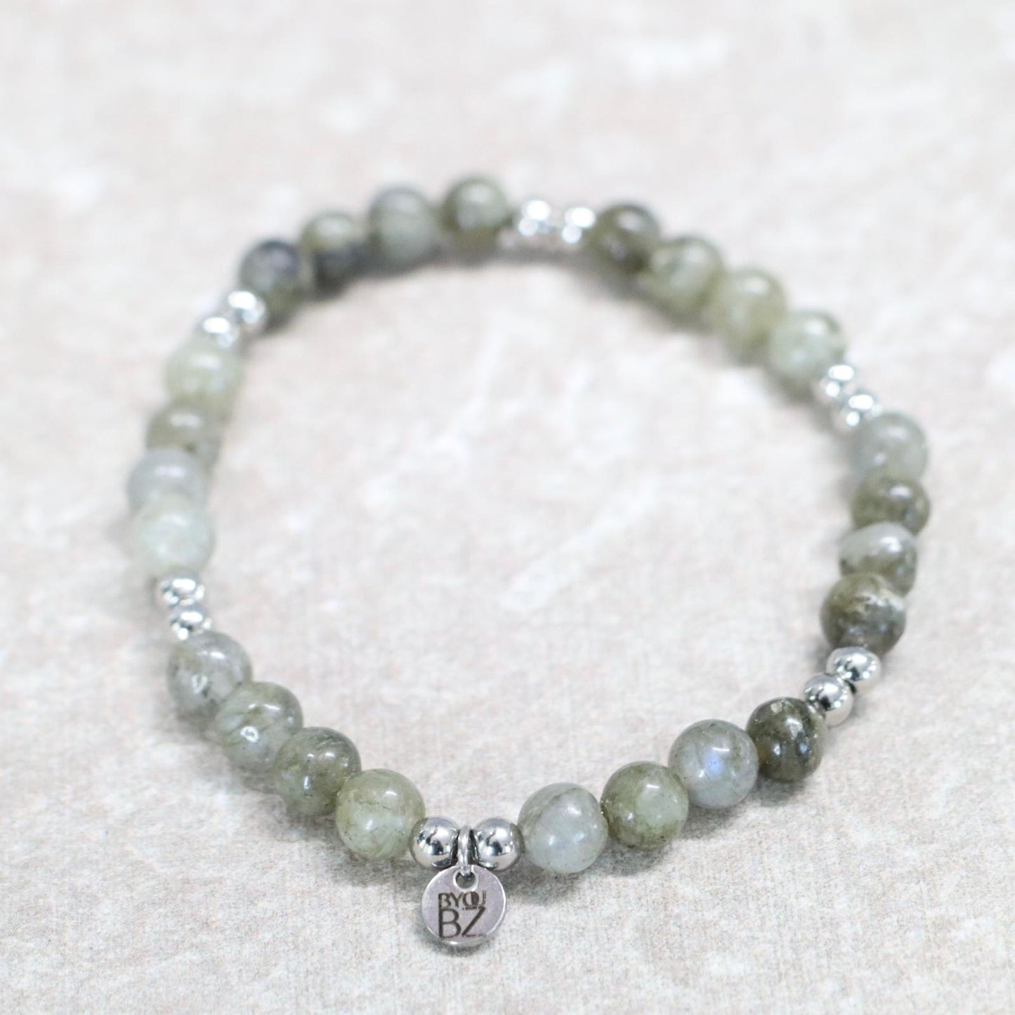 TWILIGHT NUUK | Labradoriet armband | 6mm | Normal Fit