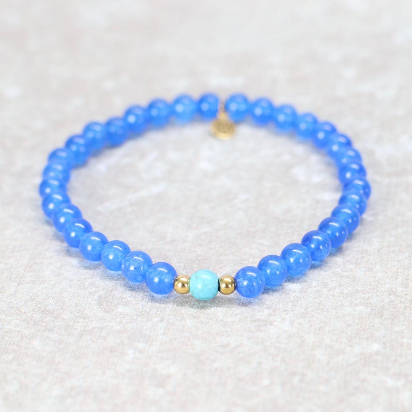 BLUE SEYCHELLES | Chalcedoon howliet armband | 6mm | Relaxed Fit