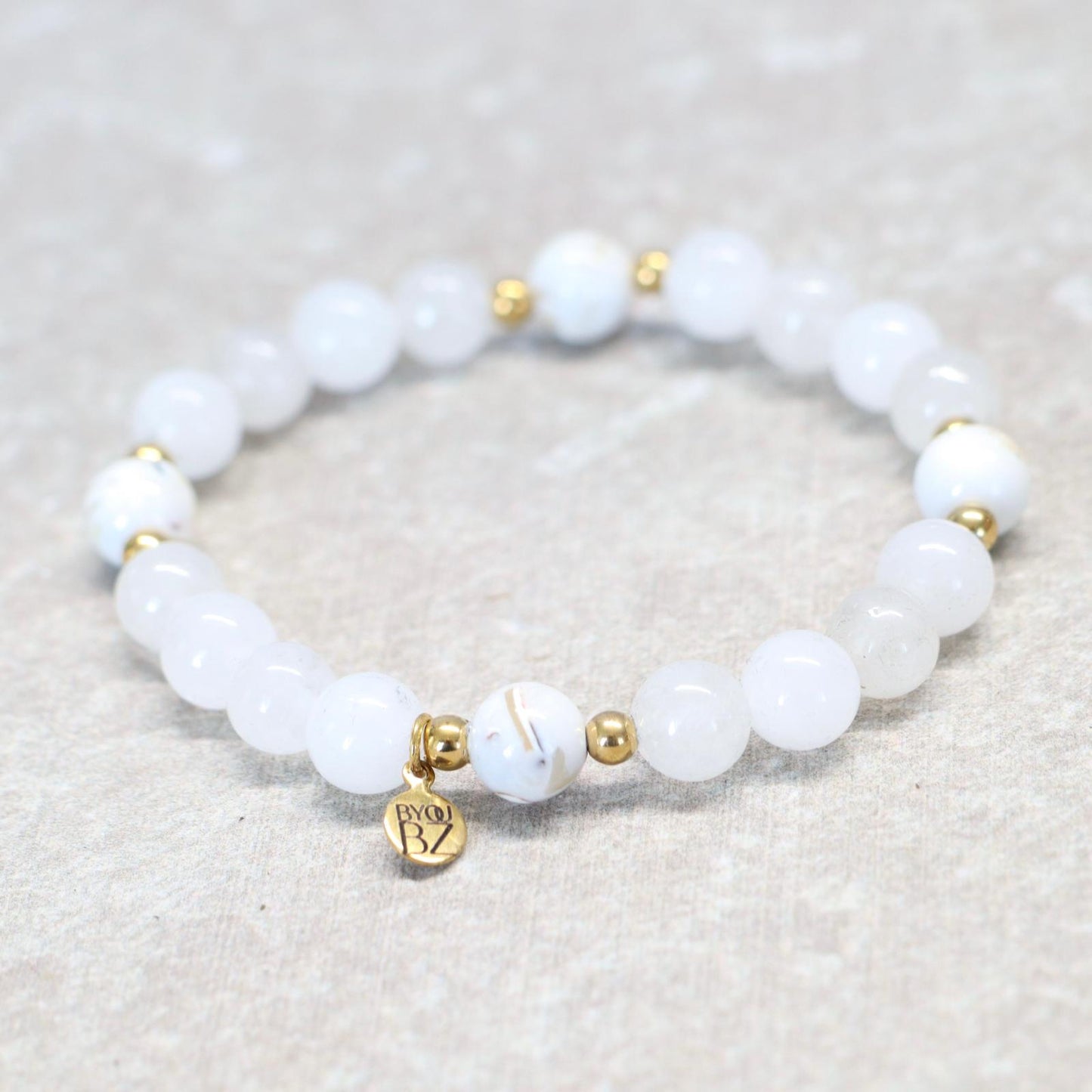 LINDOS LIGHT | Kwarts en howliet armband | 8mm | Normal Fit