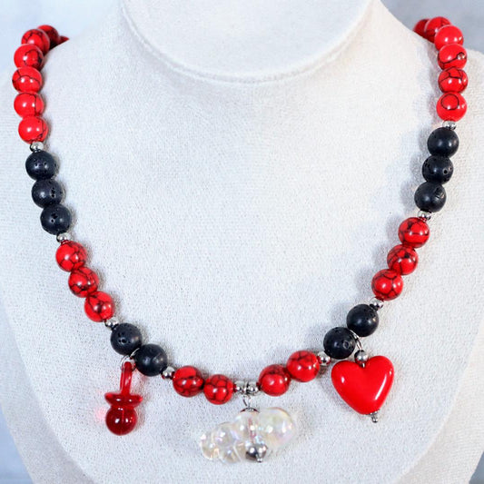 CRIMSON RIDGE | Howliet lavasteen ketting | 8mm | ca. 40cm
